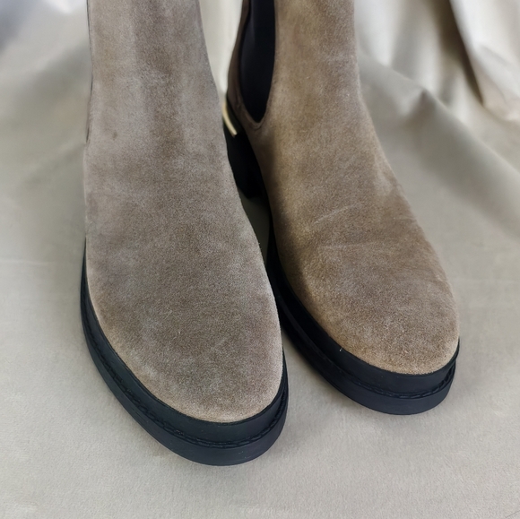 Kenneth Cole Tan Taupe Suede Ankle Boots - Picture 7 of 8